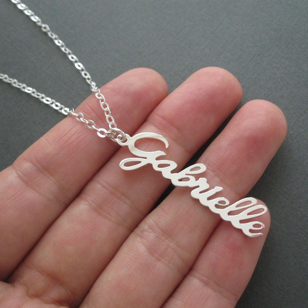 Cute Vertical Nameplate Choker Necklaces For Women Best Friend Gifts 304L Stainless Steel Silver Color Custom Long Name Necklace 
Cute Vertical Nameplate Choker Necklaces For Women Best Friend Gifts 304L Stainless Steel Silver Color Custom Long Name Necklace