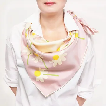 new silk scarf silk square scarf new style fashion scarf hand side 3 colors size:88x88 thickness:14mm
new silk scarf silk square scarf new style fashion scarf hand side 3 colors size:88x88 thickness:14mm
