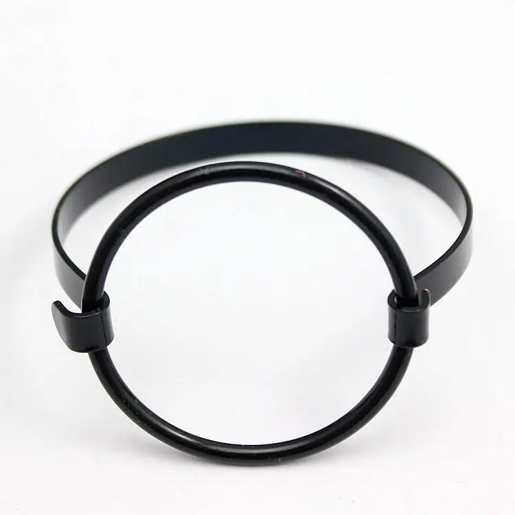 The new 2019 exaggerated fashion show smooth round O glyph ladies fashion bracelets bracelets
The new 2019 exaggerated fashion show smooth round O glyph ladies fashion bracelets bracelets