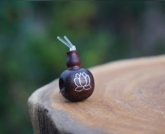 16mm 18mm Natural Red Sandalwood Guru Bead Silver Inlay Lotus Mala Beads Japa Bracelet Jewellry Findings DIY Accessories
16mm 18mm Natural Red Sandalwood Guru Bead Silver Inlay Lotus Mala Beads Japa Bracelet Jewellry Findings DIY Accessories