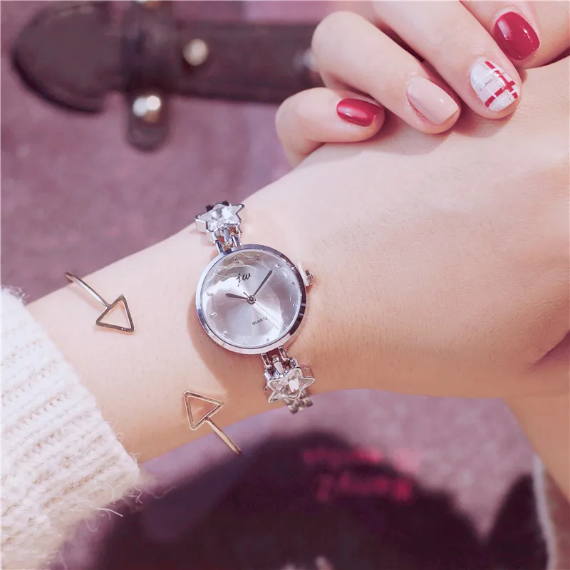 Luxury Women Accessories Exquisite Bracelet Watch Slim Band Small Dial Ladies Bangle Wristwatches Female Hour Black Gold Watches
Luxury Women Accessories Exquisite Bracelet Watch Slim Band Small Dial Ladies Bangle Wristwatches Female Hour Black Gold Watches