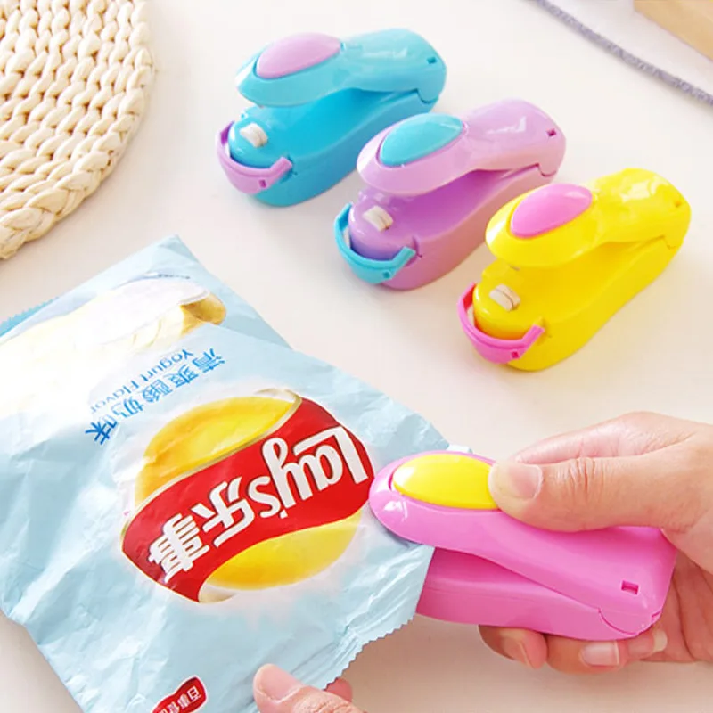 New Plastic Bag Clips Kitchen Things Mini Manual Packing Food Chips Heat Sealing Machine For Storage Package Sealer Seal Packing
New Plastic Bag Clips Kitchen Things Mini Manual Packing Food Chips Heat Sealing Machine For Storage Package Sealer Seal Packing