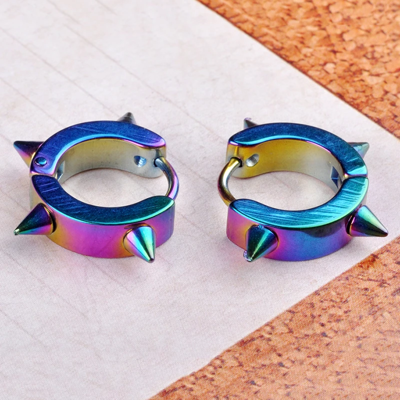 Gothic Men Fashion Huggie Jewelry 316L Stainless Steel Ear Hoop Earrings Special Design Rivet Earrings 1 Pair 5 Colors
Gothic Men Fashion Huggie Jewelry 316L Stainless Steel Ear Hoop Earrings Special Design Rivet Earrings 1 Pair 5 Colors