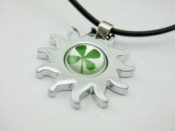 

FREE SHIPPING 16pcs Shamrock Irish Lucky clover Four-Leaf clover hot sun necklace pendant LucK Gift St Parker cool gifts GL01