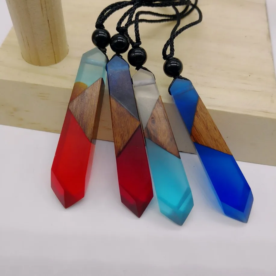 Hot Sale Nature Wooden and Transparent Resin United Geometric Pendnat Fashion Necklace
Hot Sale Nature Wooden and Transparent Resin United Geometric Pendnat Fashion Necklace