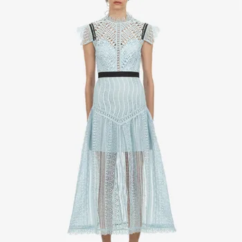 Runway 2019 Designer Self Portrait Dress For Women Maxi Long Luxury Lace Hollow Out Aline Dresses Ladies Elegant Party Vestidos
Runway 2019 Designer Self Portrait Dress For Women Maxi Long Luxury Lace Hollow Out Aline Dresses Ladies Elegant Party Vestidos