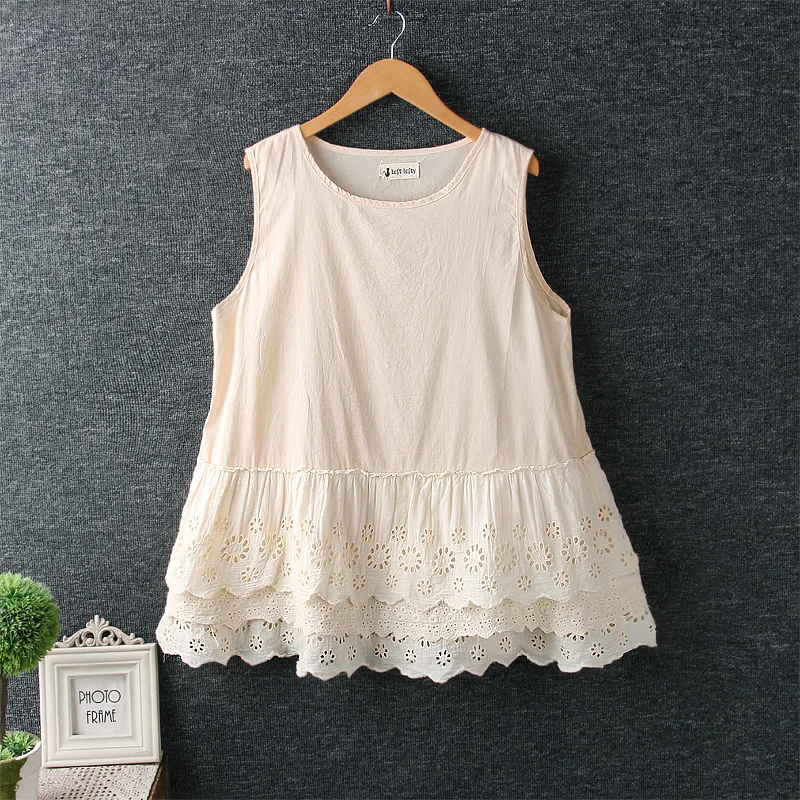 Japan Style Mori Girl Sweet Hollow Sunflower Embroidery Vest Summer Women Three-layer Loose Lace Cotton Vest Lolita Tank Tops
Japan Style Mori Girl Sweet Hollow Sunflower Embroidery Vest Summer Women Three-layer Loose Lace Cotton Vest Lolita Tank Tops