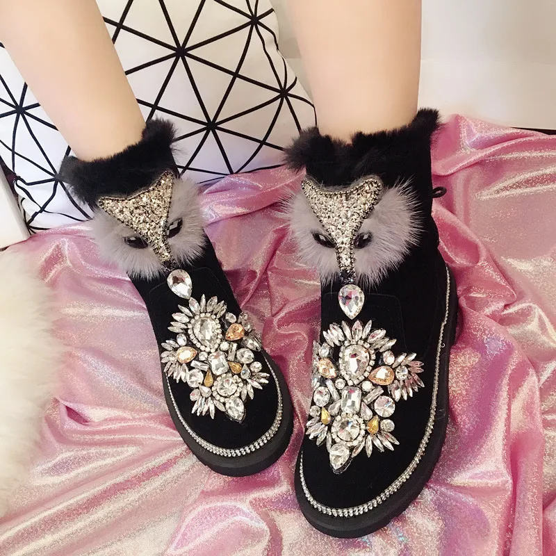 Womens Ankle Boots Rhinestones Crystal Fur Fox Decor Diamond Bling Genuine Leather Flat Warm Snow Thick Winter Black Shoes A1252
Womens Ankle Boots Rhinestones Crystal Fur Fox Decor Diamond Bling Genuine Leather Flat Warm Snow Thick Winter Black Shoes A1252