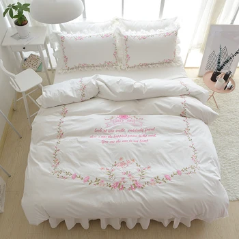 2017 Korean style Bedding Set 100% Cotton Duvet Cover Embroidery White Bed Skirt Sets King Size 4pcs Jogo de Cama
2017 Korean style Bedding Set 100% Cotton Duvet Cover Embroidery White Bed Skirt Sets King Size 4pcs Jogo de Cama