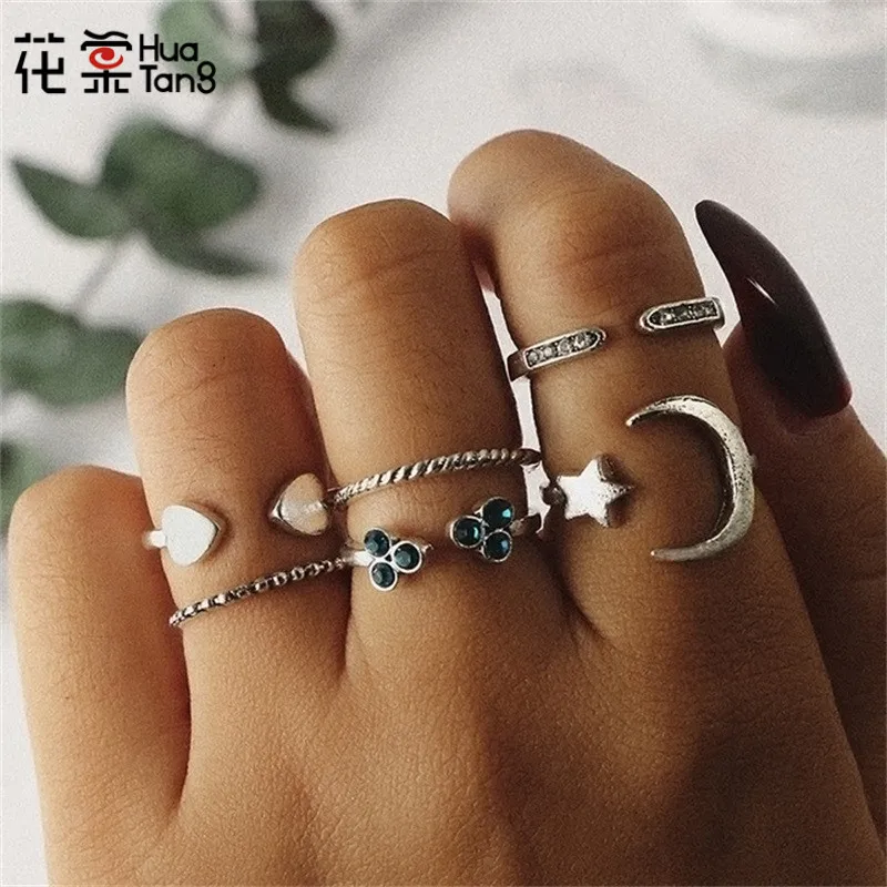 HuaTang Bohemian Blue Crystal Ring for Women Girl Geometric Moon Star Love Heart Knuckle Rings Midi Finger Anel Rings 6718
HuaTang Bohemian Blue Crystal Ring for Women Girl Geometric Moon Star Love Heart Knuckle Rings Midi Finger Anel Rings 6718