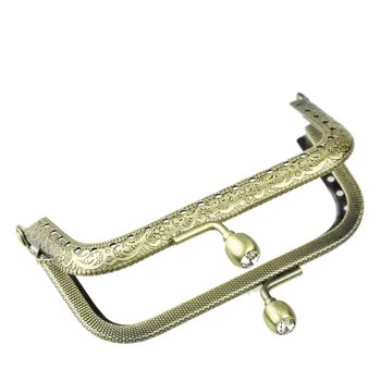 2Pcs Bronze Tone DIY Handbag Coins Purse Handle Rhinestone Clutch Rectangle Metal Frame Kiss Clasps Lock 8.5x6.3cm
2Pcs Bronze Tone DIY Handbag Coins Purse Handle Rhinestone Clutch Rectangle Metal Frame Kiss Clasps Lock 8.5x6.3cm