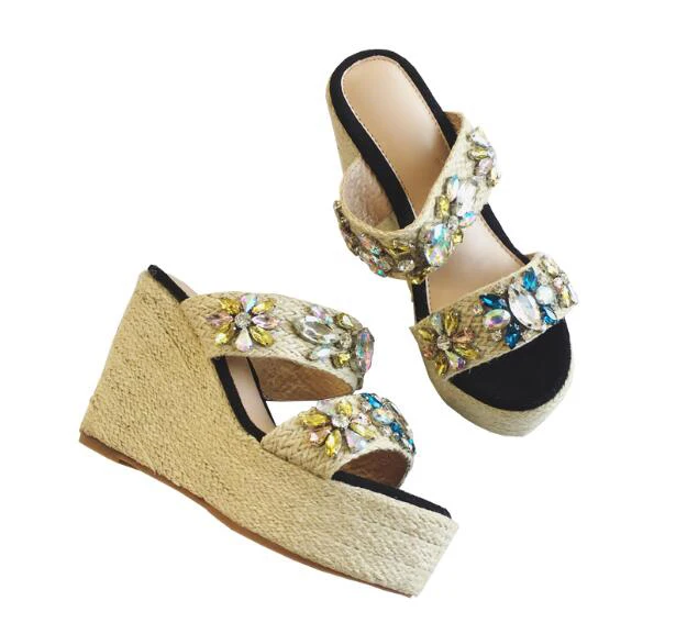 women gladiator slippers summer wedges sandals crystal flower high heels slippers platform shoes women 2018 pantoufle femme new
women gladiator slippers summer wedges sandals crystal flower high heels slippers platform shoes women 2018 pantoufle femme new