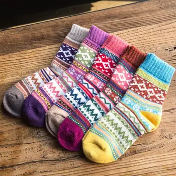 Winter Retro Special Ethnic Style Thermal Woolen Socks High Tube Thickening Warm Soft Rabbit Wool Assorted Color Women Socks
Winter Retro Special Ethnic Style Thermal Woolen Socks High Tube Thickening Warm Soft Rabbit Wool Assorted Color Women Socks