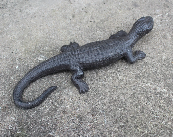 2 American Country Style Rustic Lizard Decoration Cast Iron Animal Figurine Garden Yard Cottage House Ornament Antique Gardening
2 American Country Style Rustic Lizard Decoration Cast Iron Animal Figurine Garden Yard Cottage House Ornament Antique Gardening