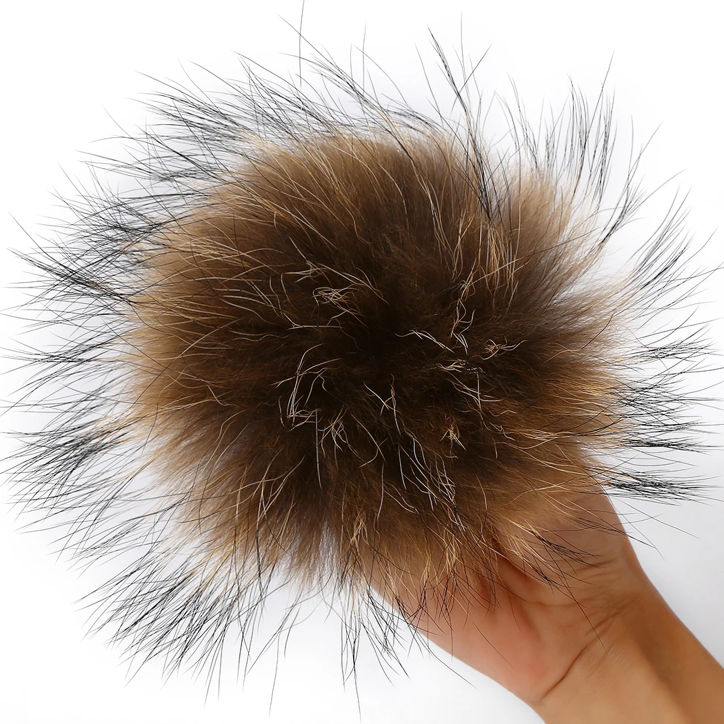 Winter Hat's Fur Pompoms Real Nature Raccoon Fur Ball Chain With Button Hat Glove Scarves Bag Fox Fur Pompoms Accessory Keychain
Winter Hat's Fur Pompoms Real Nature Raccoon Fur Ball Chain With Button Hat Glove Scarves Bag Fox Fur Pompoms Accessory Keychain