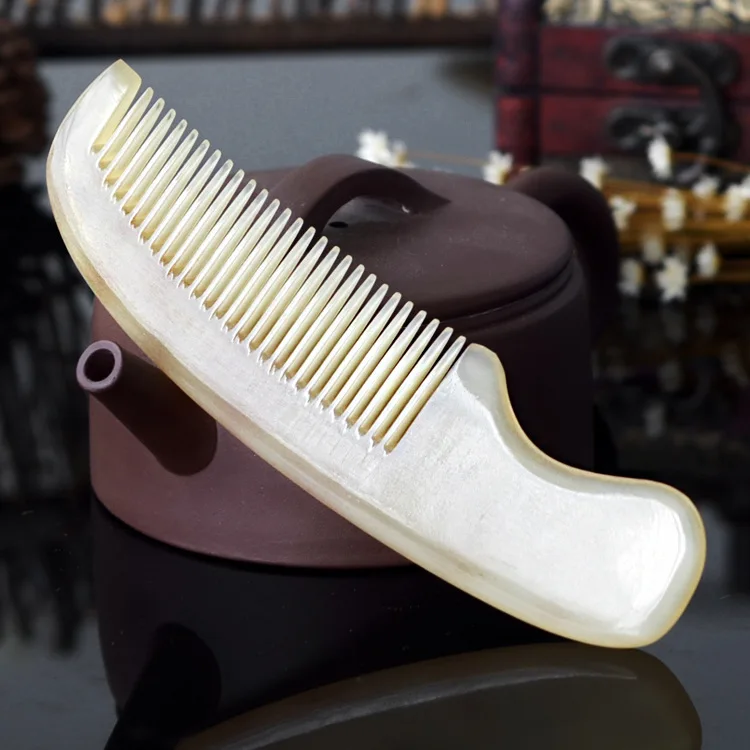 1PC Natural Horn Handle Comb Color Transparent anti-static Massage Comb Comfortable Round Smooth Hair Comb G0413
1PC Natural Horn Handle Comb Color Transparent anti-static Massage Comb Comfortable Round Smooth Hair Comb G0413