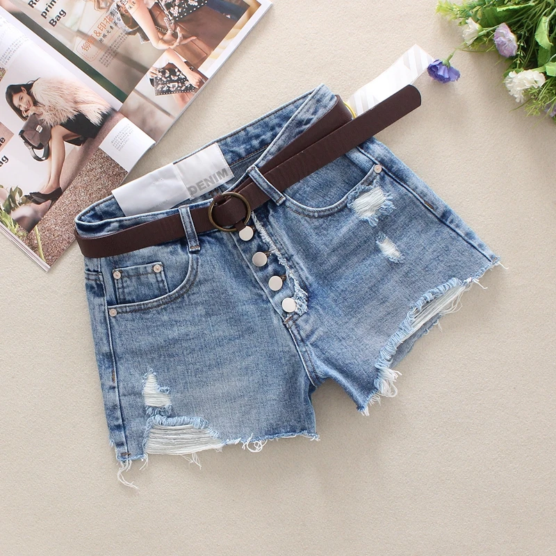 2019 Blue Women's Denim Shorts Summer Single Breasted Hole High Waist England Style Cotton Washed Broad Foot Denim Shorts 9978
2019 Blue Women's Denim Shorts Summer Single Breasted Hole High Waist England Style Cotton Washed Broad Foot Denim Shorts 9978