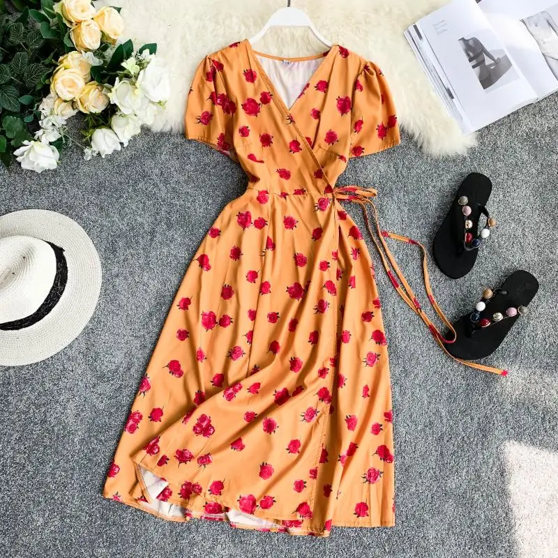 2019 new fashion women's dresses Summer was thin waist retro print floral dress tide
2019 new fashion women's dresses Summer was thin waist retro print floral dress tide