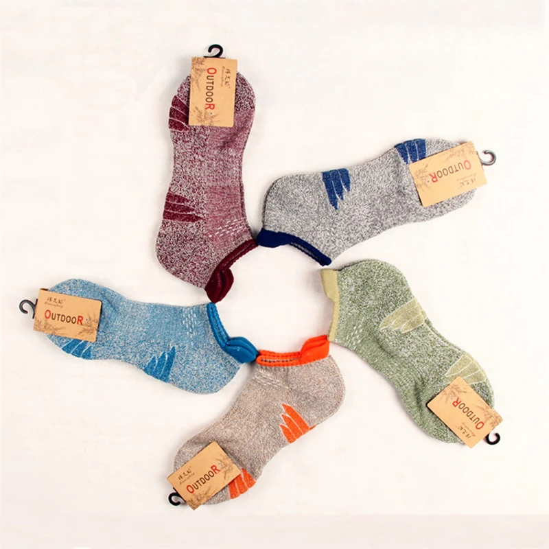 Summer Stripe Slipper Cotton Socks Simple Solid Towel Bottom Breathable Harajuku Casual Anti-skid Ankle Socks For Men Size 40-44
Summer Stripe Slipper Cotton Socks Simple Solid Towel Bottom Breathable Harajuku Casual Anti-skid Ankle Socks For Men Size 40-44