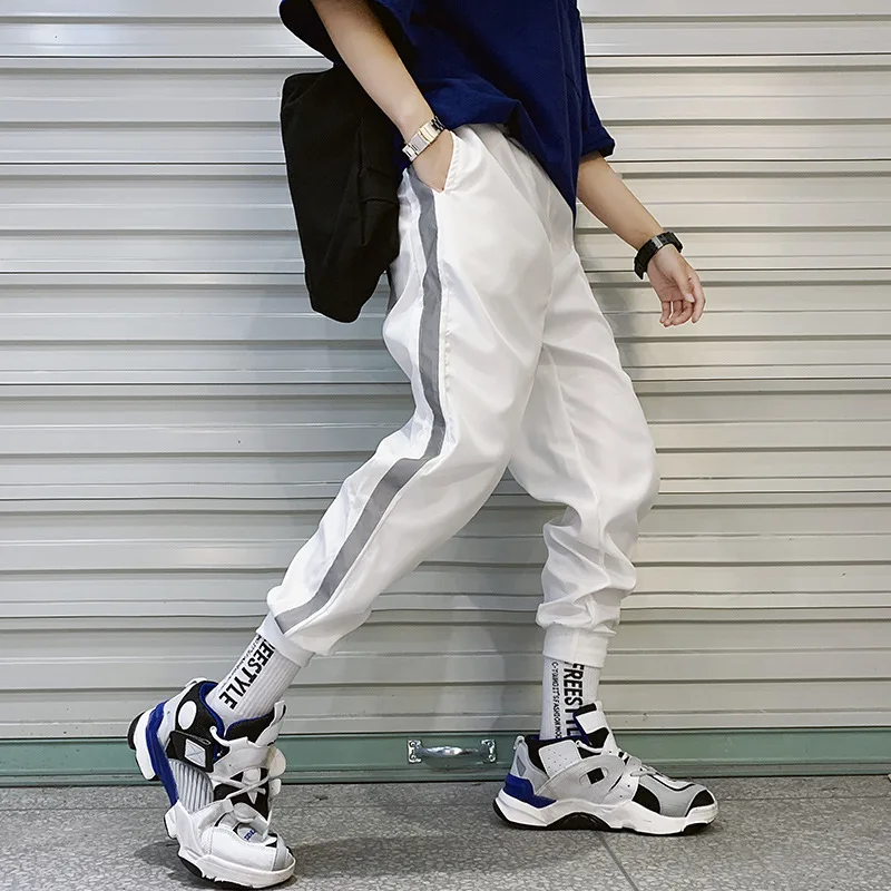 Hot Men's Sweatpants Side Stripe Hip Hop Track Pants Street Wear Skinny Jogger Harem pants Elastic Waist Male Casual Trousers
Hot Men's Sweatpants Side Stripe Hip Hop Track Pants Street Wear Skinny Jogger Harem pants Elastic Waist Male Casual Trousers