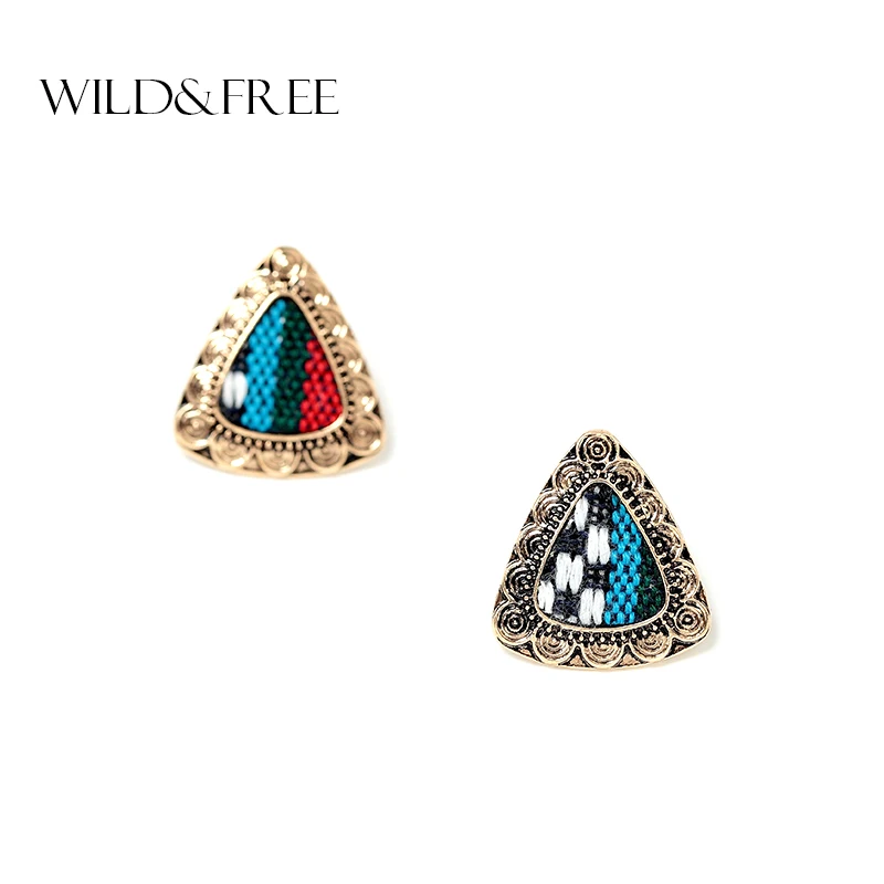 2016 Women Bohemia Triangle Stud Earrings Vintage Gold Ethnic Colorful Canvas Handmade Minimalist Stud Earrings Jewelry
2016 Women Bohemia Triangle Stud Earrings Vintage Gold Ethnic Colorful Canvas Handmade Minimalist Stud Earrings Jewelry