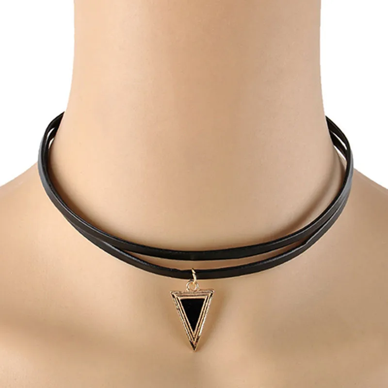x115 Gothic Style Double Layers Black Leather Choker Necklaces for Women Vintage Triangle Pendant Necklaces Charm Party Jewelry
x115 Gothic Style Double Layers Black Leather Choker Necklaces for Women Vintage Triangle Pendant Necklaces Charm Party Jewelry