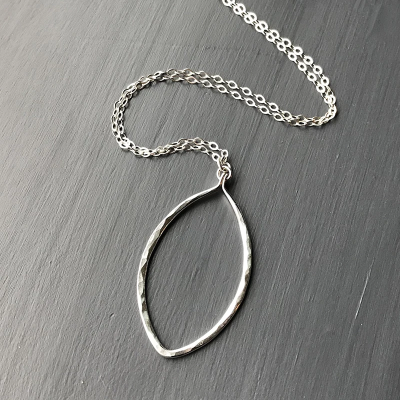 925 Silver Hammered Circle Necklace Handmade Gold Filled Choker Custom Round Pendants Boho Collier Femme Kolye Jewelry Necklace
925 Silver Hammered Circle Necklace Handmade Gold Filled Choker Custom Round Pendants Boho Collier Femme Kolye Jewelry Necklace