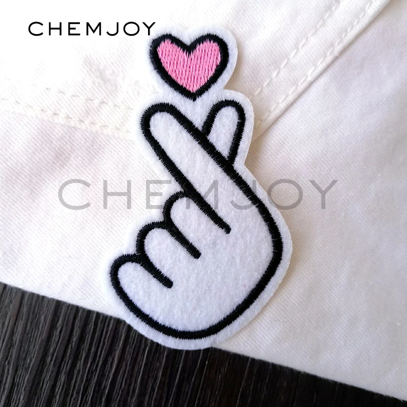 Embroidery Love Patch for Clothes Ironing on Stickers Cute Fabric Sewing Applique for Jacket Jeans Shoes Backpack Sticker Badges
Embroidery Love Patch for Clothes Ironing on Stickers Cute Fabric Sewing Applique for Jacket Jeans Shoes Backpack Sticker Badges