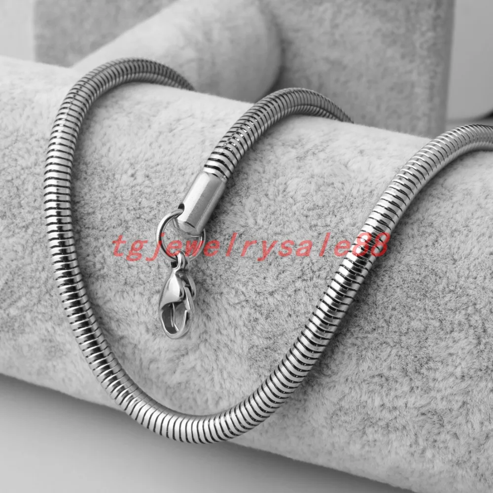 New Fashion 4.2mm Wide Snake Herringbone Chain Necklace Stainless Steel Silver Color Charm Womens Mens Neck Jewelry 20/24/28inch
New Fashion 4.2mm Wide Snake Herringbone Chain Necklace Stainless Steel Silver Color Charm Womens Mens Neck Jewelry 20/24/28inch