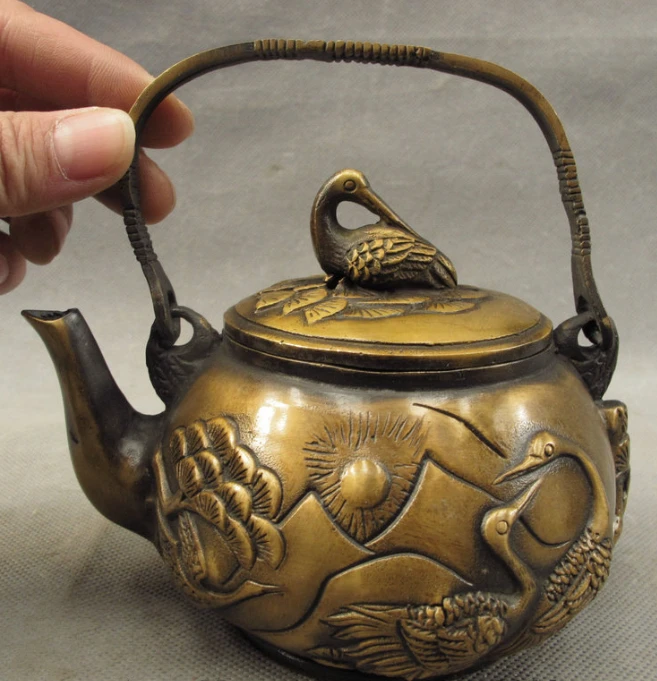 003621 Folk Chinese Bronze Longevity d Fly Crane Pine Tree Statue Teapot Wine Pot
003621 Folk Chinese Bronze Longevity d Fly Crane Pine Tree Statue Teapot Wine Pot