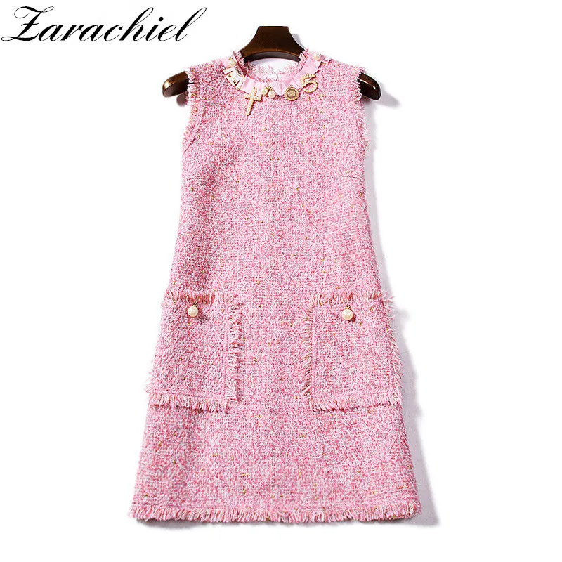 Runway Designer Women Sweet Diamonds Beading Pearl Pocket Fringe Tassels Dress 2019 Winter Lady Tweed Wool Pink Tank Mini Dress
Runway Designer Women Sweet Diamonds Beading Pearl Pocket Fringe Tassels Dress 2019 Winter Lady Tweed Wool Pink Tank Mini Dress