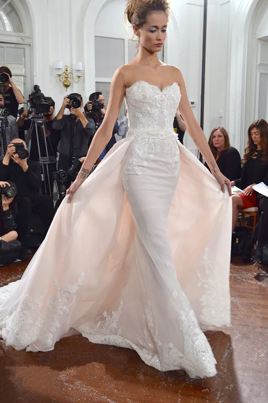 Hot Sale Arabian Design Strapless Appliqued Beaded Mermaid Wedding Dresses with Detachable Train backless sexy lace wedding gown
Hot Sale Arabian Design Strapless Appliqued Beaded Mermaid Wedding Dresses with Detachable Train backless sexy lace wedding gown
