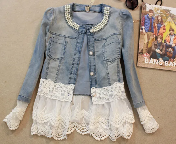 Women's Lace Patchwork Denim Shirt Lace Beading Denim Blouse for ladies long sleeved Female vintage Jeans Tops
Women's Lace Patchwork Denim Shirt Lace Beading Denim Blouse for ladies long sleeved Female vintage Jeans Tops