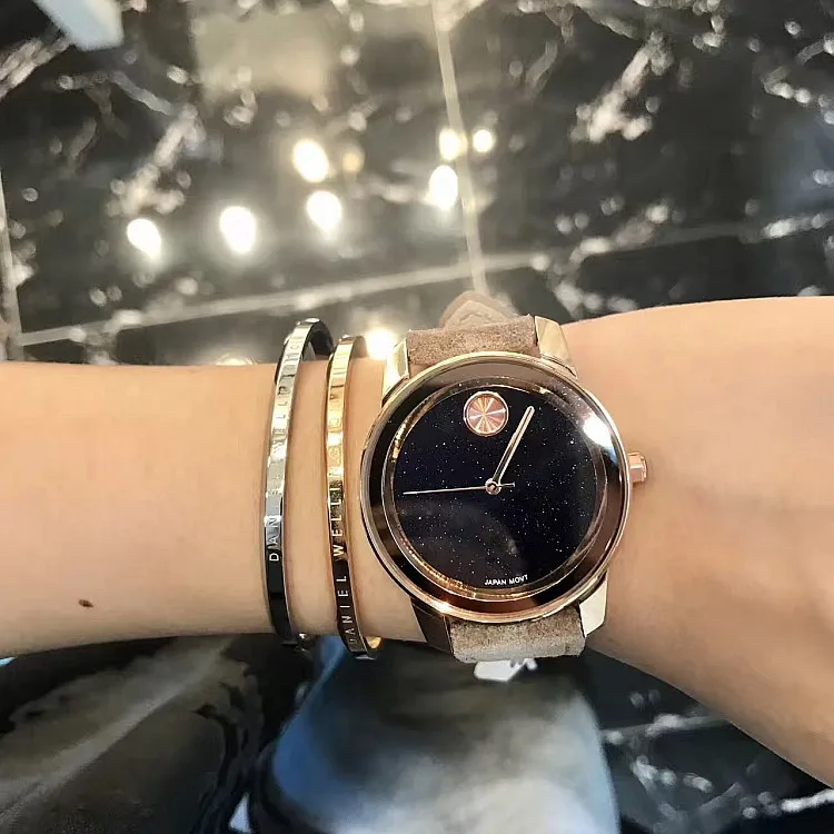 4399244201_412556168