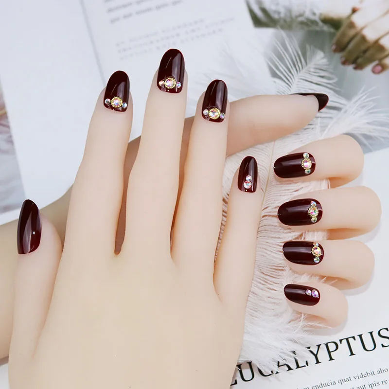 Ladies Simple Fashion False Nails Bride Wedding Wine Red Shining Rhinestone Fake Nails Round Head Full Cover Artificial Nails
Ladies Simple Fashion False Nails Bride Wedding Wine Red Shining Rhinestone Fake Nails Round Head Full Cover Artificial Nails