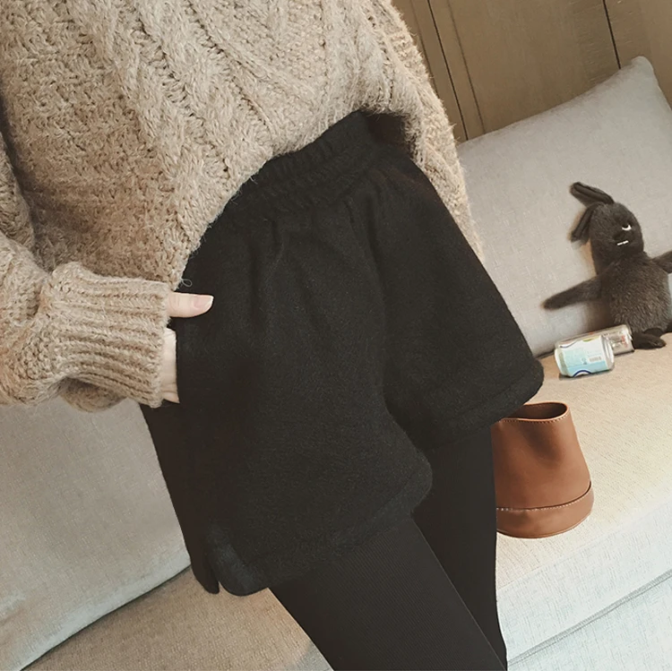 New Autumn Women Shorts High Waist Red Woolen Shorts Female Slim Thin Shorts Wide Leg Winter Big Size Loose Shorts Brief D75
New Autumn Women Shorts High Waist Red Woolen Shorts Female Slim Thin Shorts Wide Leg Winter Big Size Loose Shorts Brief D75