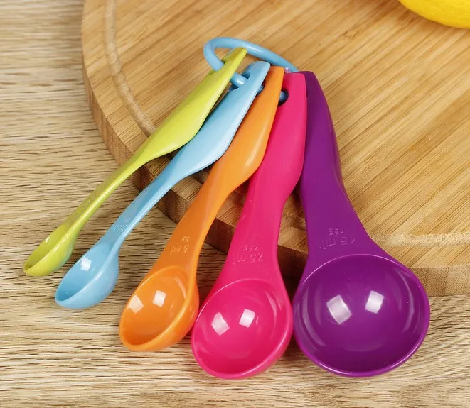 5pcs/set Measuring Spoons Colorful Plastic (1 / 2.5 / 5 / 7.5/ 15ml) Measure Spoon Super Useful Sugar Cake Baking Spoon LB 126
5pcs/set Measuring Spoons Colorful Plastic (1 / 2.5 / 5 / 7.5/ 15ml) Measure Spoon Super Useful Sugar Cake Baking Spoon LB 126