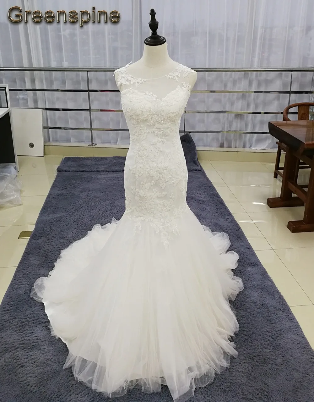 Greenspine Lace Mermaid Wedding Dress 2019 Robe de marie Bridal Gown Sheer Illusion Back In Stock Wedding Dresses
Greenspine Lace Mermaid Wedding Dress 2019 Robe de marie Bridal Gown Sheer Illusion Back In Stock Wedding Dresses
