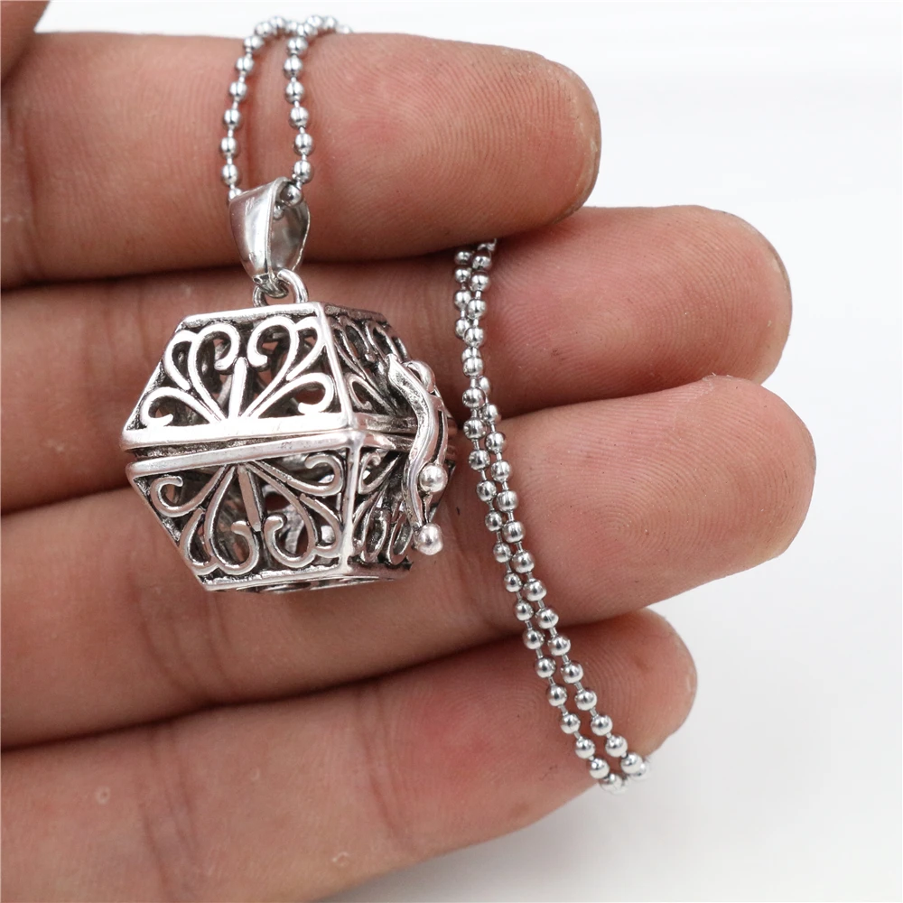 1pcs 22x22x18mm Brass Magic Locket,Fragrance Oil Aromatherapy Diffuser, 27.5 inch Long Stainless Steel Pendant Necklace N7-24 
1pcs 22x22x18mm Brass Magic Locket,Fragrance Oil Aromatherapy Diffuser, 27.5 inch Long Stainless Steel Pendant Necklace N7-24