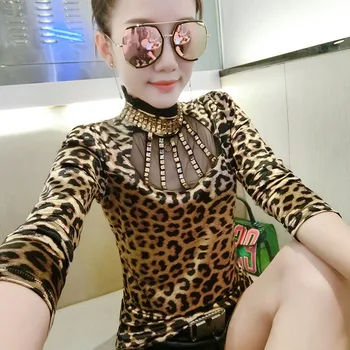 European Autumn New Women High Street Fashion Sexy Leopard T Shirt Tops Female Winter Fleece Rhinestone Gauze Patchwork Shirts
European Autumn New Women High Street Fashion Sexy Leopard T Shirt Tops Female Winter Fleece Rhinestone Gauze Patchwork Shirts