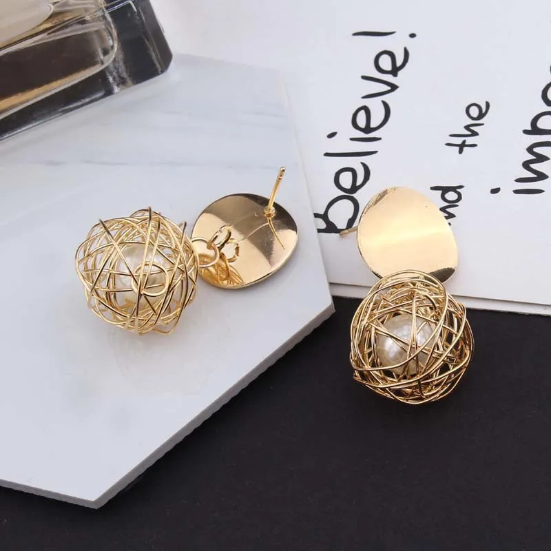 Earrings for Women Hollow Retro Geometric Earrings Simple Woven Ball Pearl Earrings for Woman Girls Jewelry Earrings
Earrings for Women Hollow Retro Geometric Earrings Simple Woven Ball Pearl Earrings for Woman Girls Jewelry Earrings
