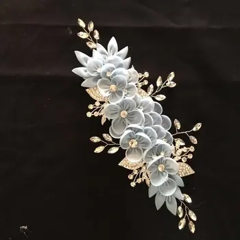 2019-Bridal headpiece with light blue 3D artificial flower applique,French Lace Deluxe handmade rhinestone applique for bridal
2019-Bridal headpiece with light blue 3D artificial flower applique,French Lace Deluxe handmade rhinestone applique for bridal
