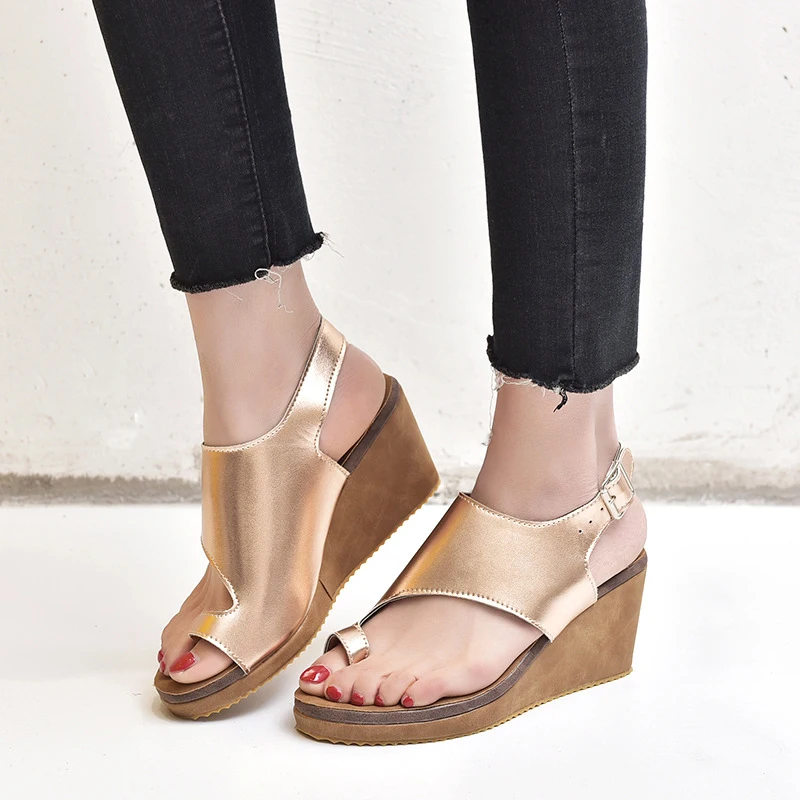 Women Shoes 2019 New Fashion Flip Flops Women Sandals High-heel Wedge Sandals Soft Bottom Comfortable Platform Sandals Sandalias
Women Shoes 2019 New Fashion Flip Flops Women Sandals High-heel Wedge Sandals Soft Bottom Comfortable Platform Sandals Sandalias
