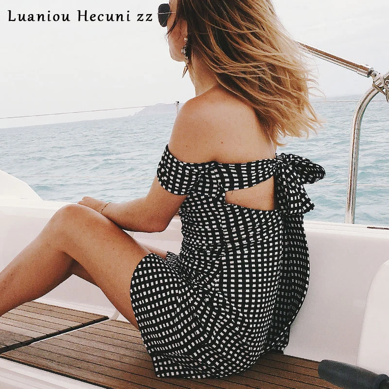 Chu Ni 2019 New Sexy off shoulder Back Bow Tie Plaid Dresses Summer Slash Neck Short Sleeve Mini Dress Women Vestidos L029
Chu Ni 2019 New Sexy off shoulder Back Bow Tie Plaid Dresses Summer Slash Neck Short Sleeve Mini Dress Women Vestidos L029