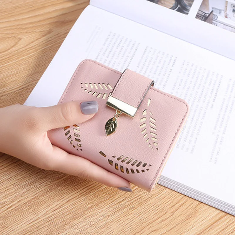 New Women's Purse Short Zipper Wallet With Hollow Out Leaves For Women Leather Luxury Brand Small Women Wallets Clutch Bag
New Women's Purse Short Zipper Wallet With Hollow Out Leaves For Women Leather Luxury Brand Small Women Wallets Clutch Bag