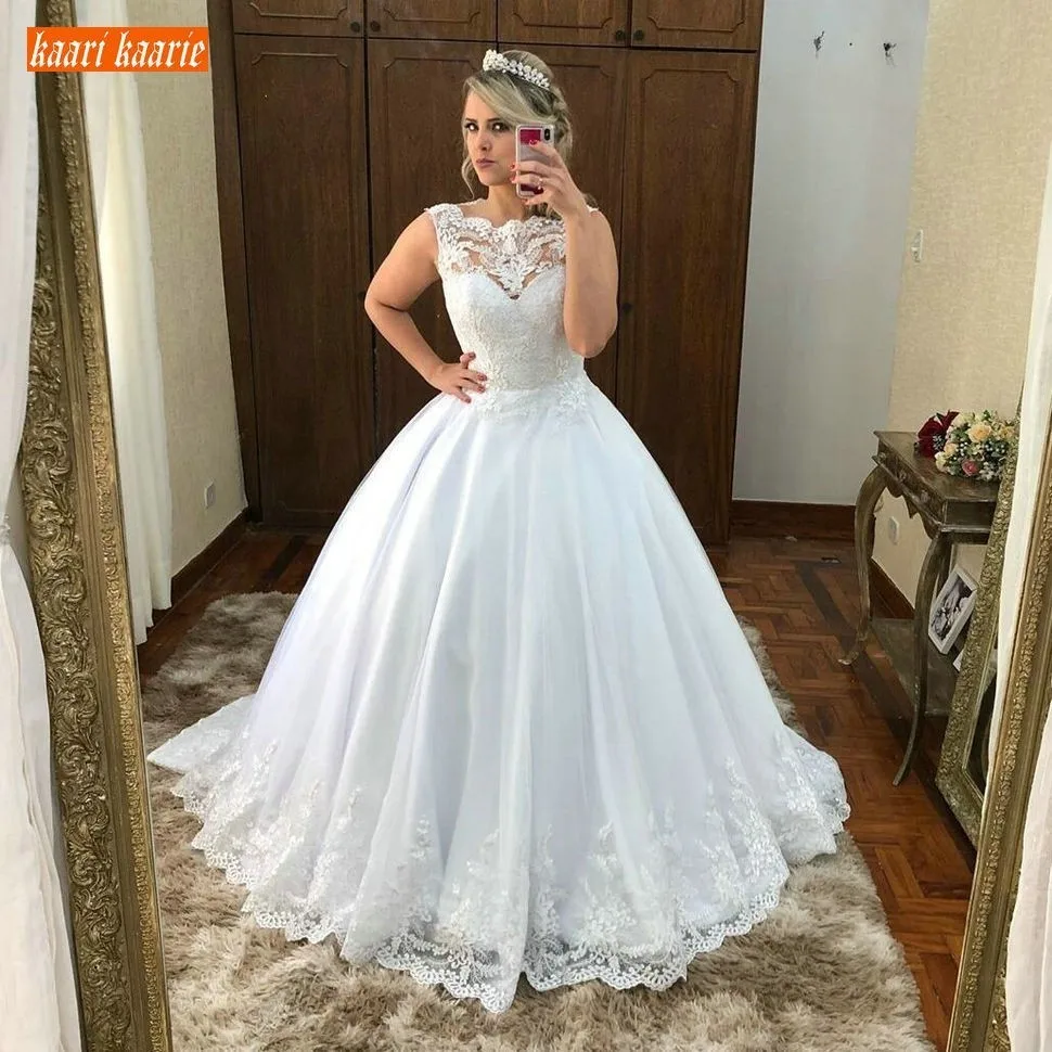 Sumptuous Customized White Wedding Dresses Sleeveless Sweep Train Sexy Wedding Gowns Lace Appliques Castle Princess Bridal Dress
Sumptuous Customized White Wedding Dresses Sleeveless Sweep Train Sexy Wedding Gowns Lace Appliques Castle Princess Bridal Dress