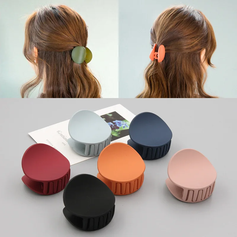 2pcs New Fashion Women Crab Hair Claw Clips Girls Section Hair Styling Tools Cute Solid Hairpins Clamps Hairdressing Accessories
2pcs New Fashion Women Crab Hair Claw Clips Girls Section Hair Styling Tools Cute Solid Hairpins Clamps Hairdressing Accessories