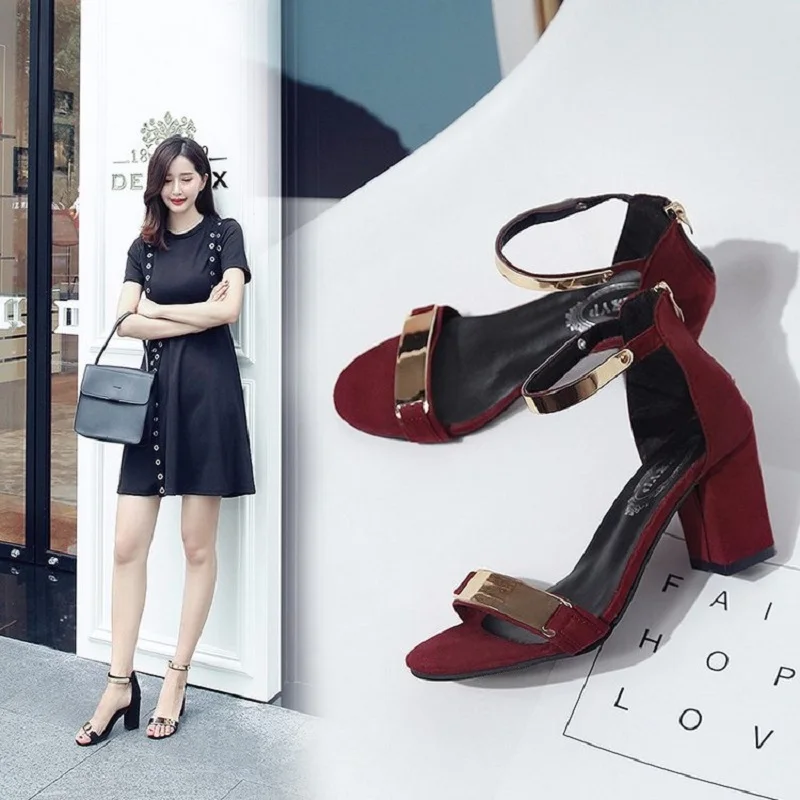 2019 new wild word buckle with thick heel sandals with women's high-heeled sequins open toe shoes
2019 new wild word buckle with thick heel sandals with women's high-heeled sequins open toe shoes