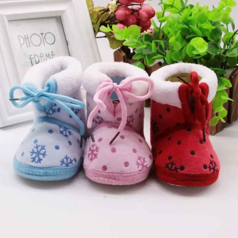 Infant Toddler Baby Crib Shoes Baby Girls Soft Soled Winter Snow Boots Newborn Kids Embroidery Warm Boots
Infant Toddler Baby Crib Shoes Baby Girls Soft Soled Winter Snow Boots Newborn Kids Embroidery Warm Boots