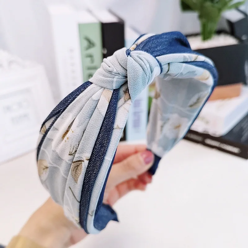 Female New Arrival Korean Style Bezel Solid Color Sweet Hairband Headband For Women Girls Elegant Cross Hair hoop Headwear
Female New Arrival Korean Style Bezel Solid Color Sweet Hairband Headband For Women Girls Elegant Cross Hair hoop Headwear